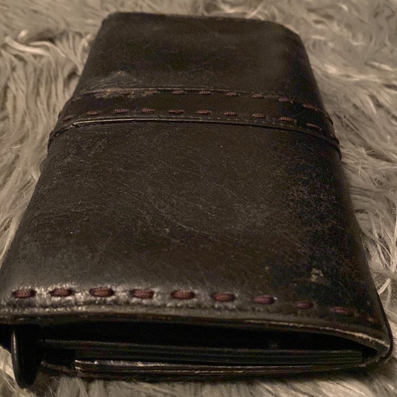 COLE Haan Village Soft Leather Continental Bi-Fold I.D. Wallet - Picture 9 of 9